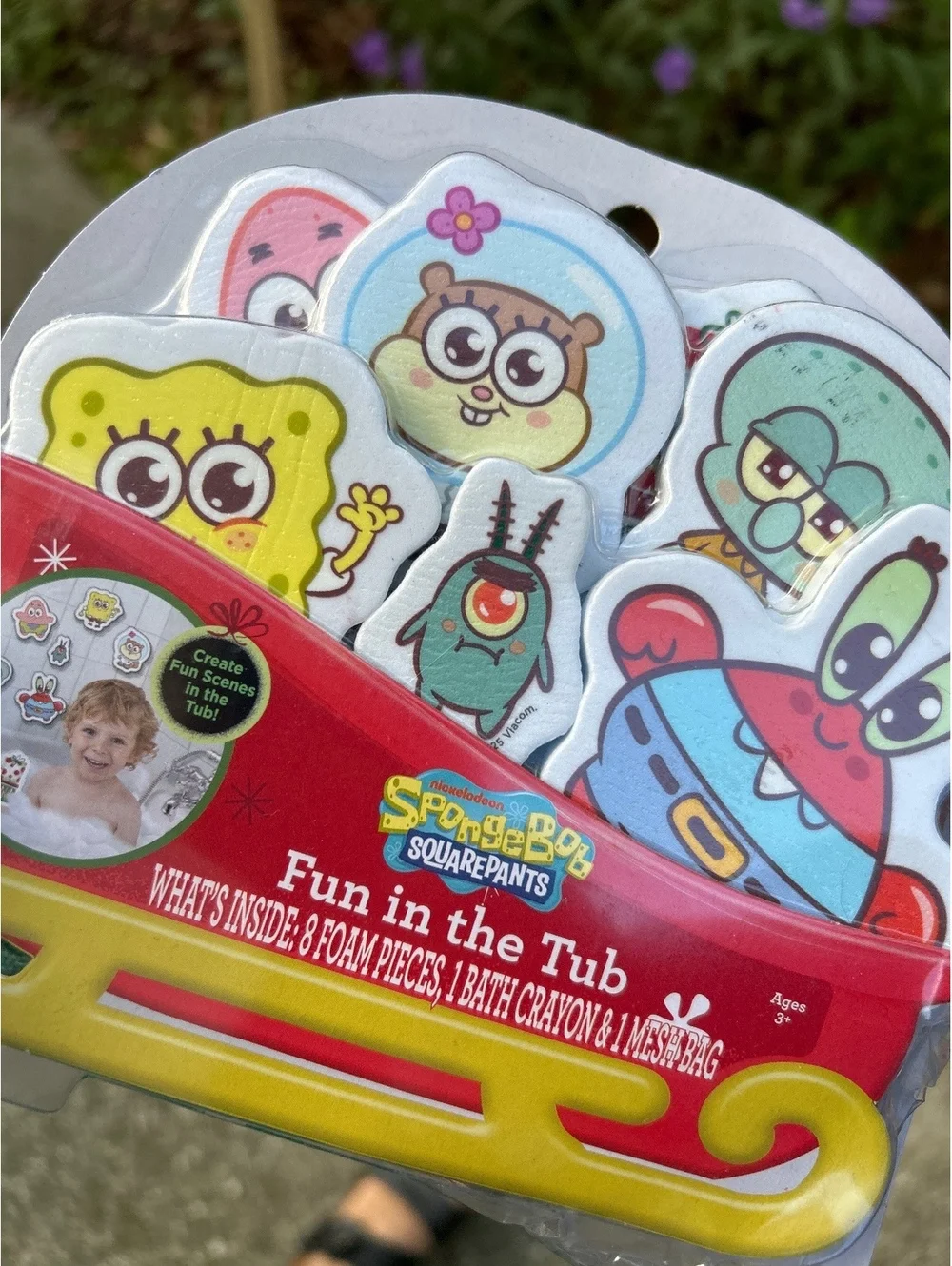 SpongeBob SquarePants Fun in the Tub Bath Toy Set with Foam Pieces and Crayon